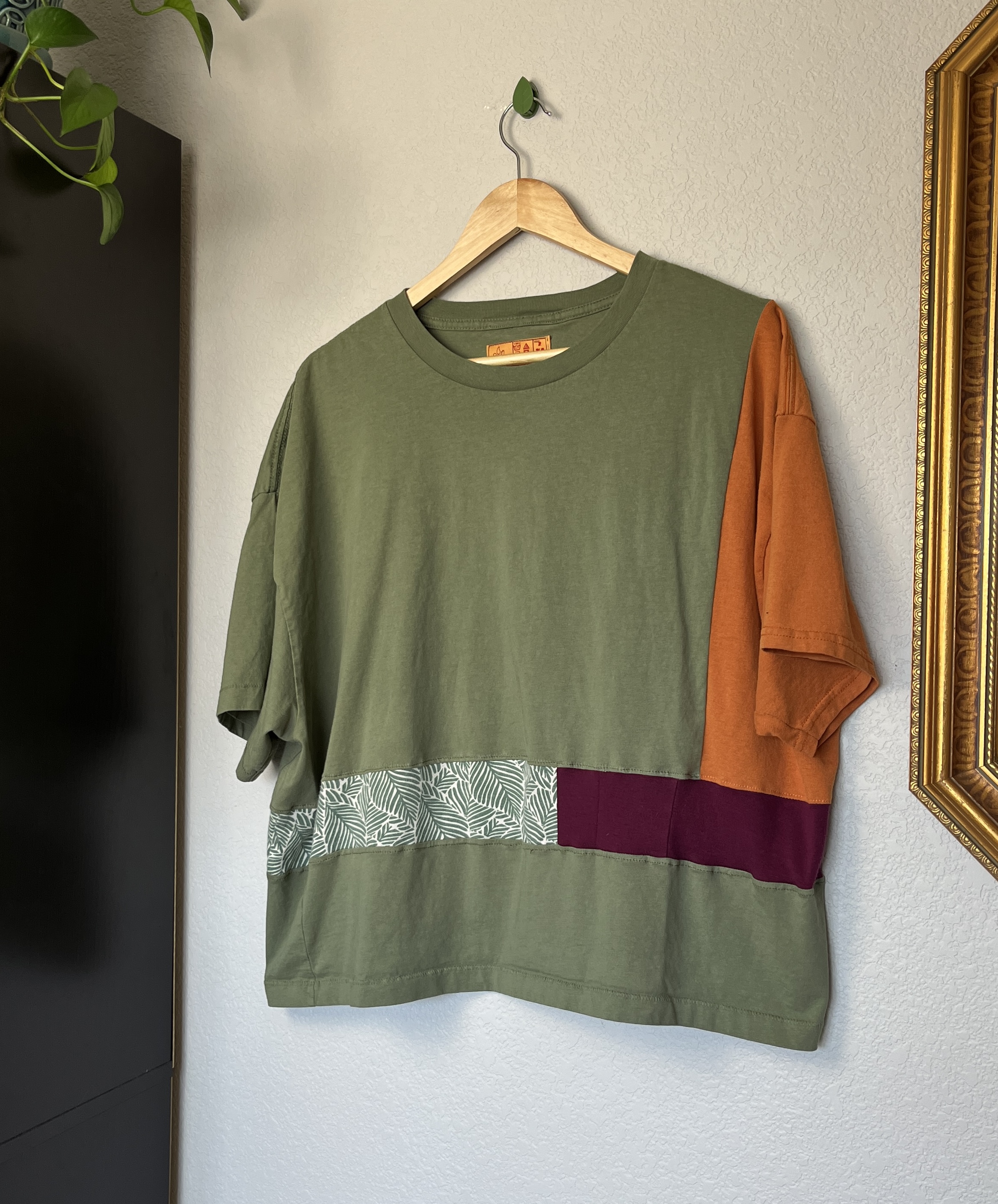 Upcycled Tee- 2XL, Classic, Mid Length